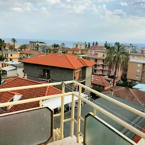 https://attico-con-vista-mozzafiato.hotelitalianriviera.com